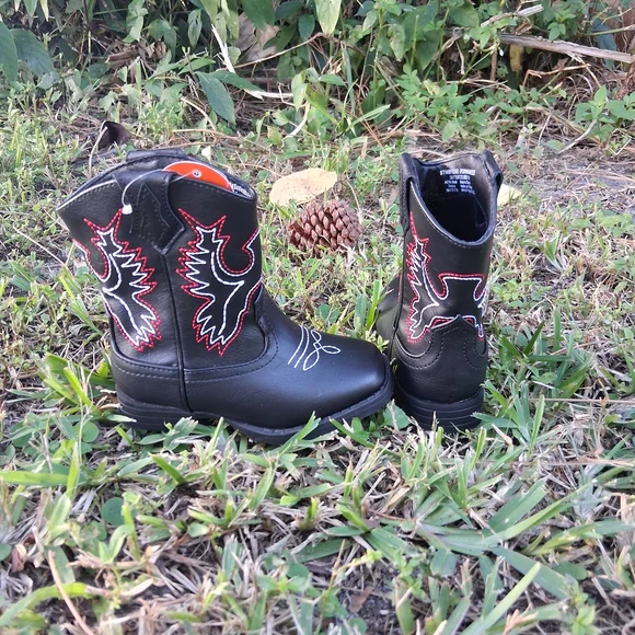 Wonder Nation Kids Boots with Red and White Stitching - Picture 5 of 8